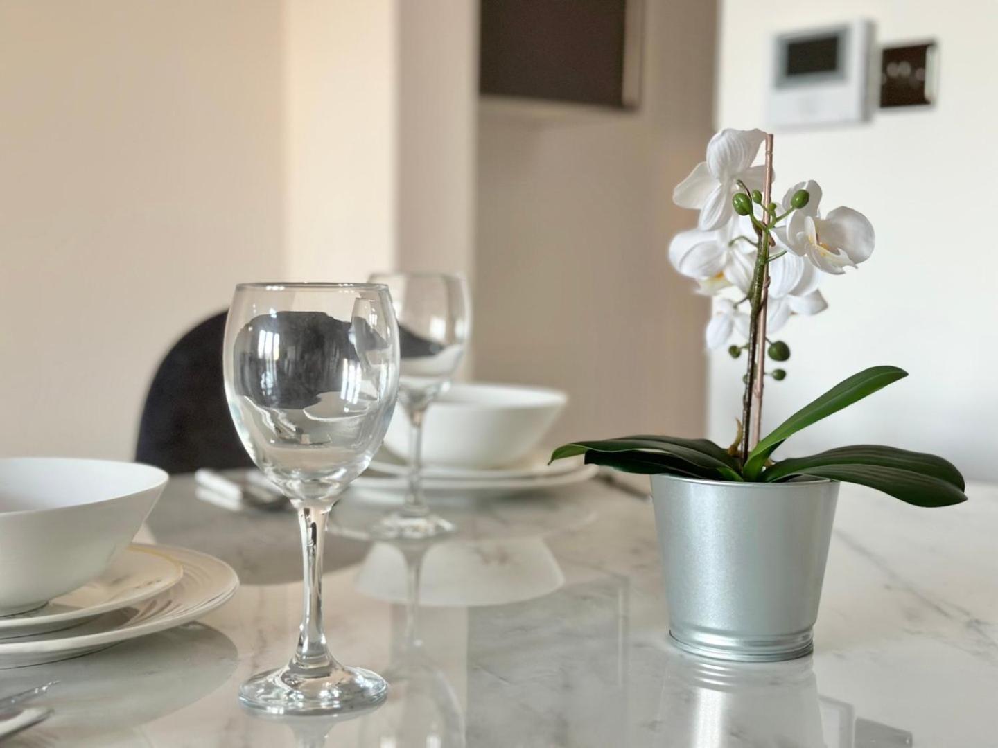 Luxury Duplex City Centre Apartment 利兹 外观 照片