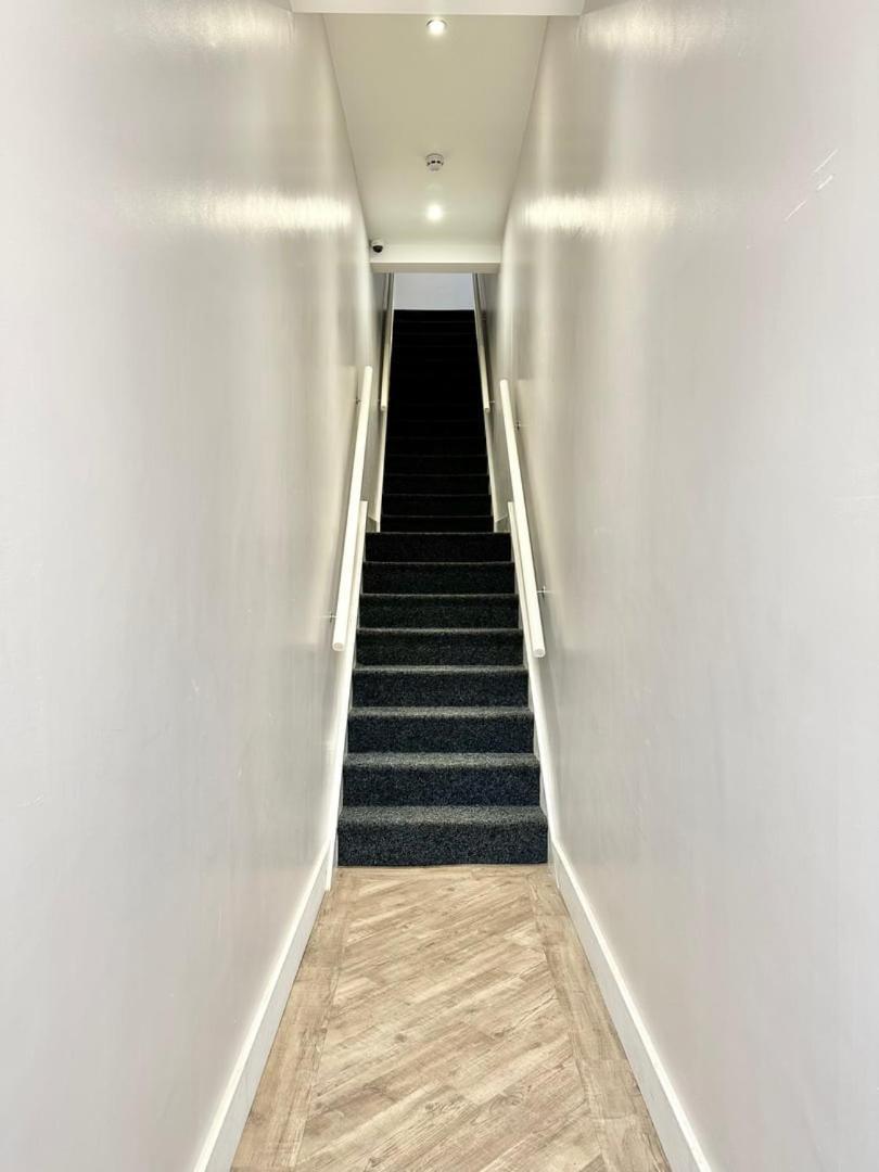 Luxury Duplex City Centre Apartment 利兹 外观 照片